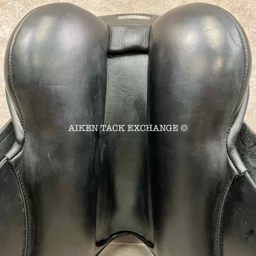 **SOLD** 2007 Lovatt & Ricketts Berkeley Dressage Saddle, 17" Seat, Short Flap, Wide Tree, Wool Flocked Panels
