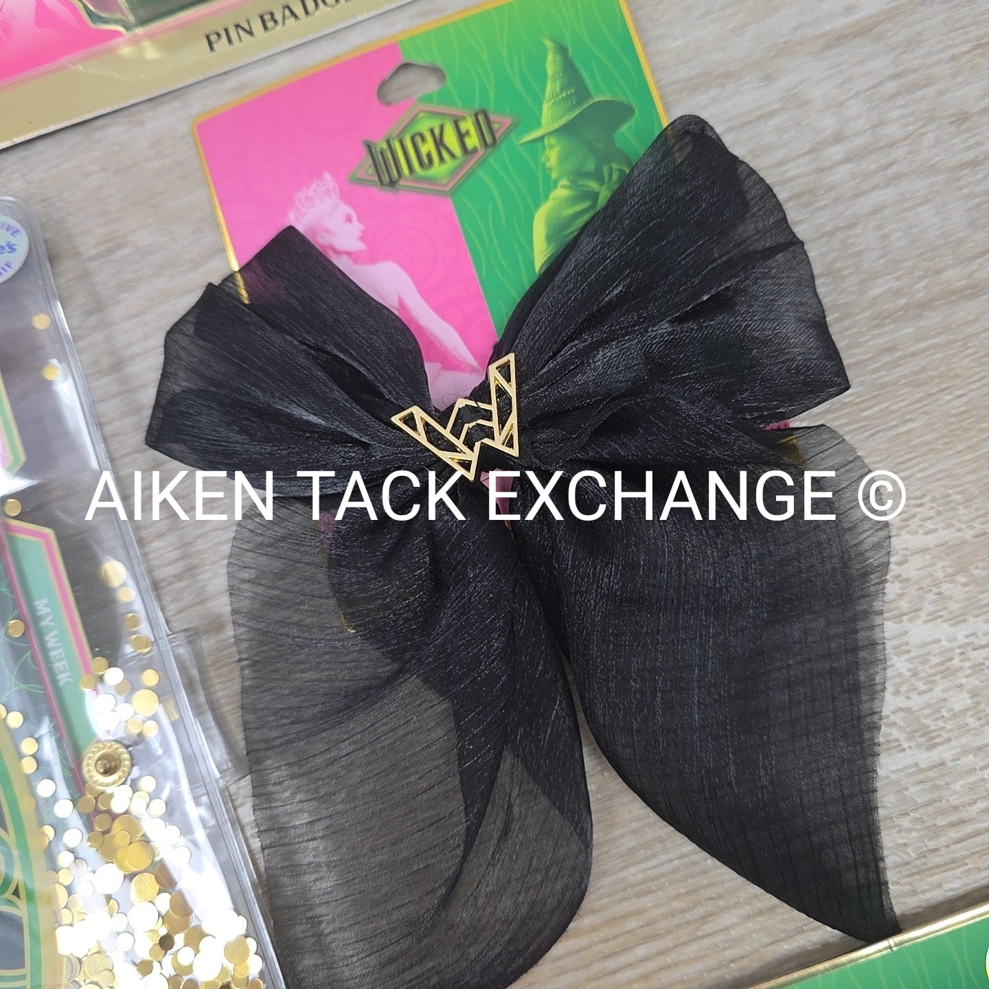 Claire's Wicked Bundle: Shaker Planner, Pin Badges, Bath Kit, Hair Clip