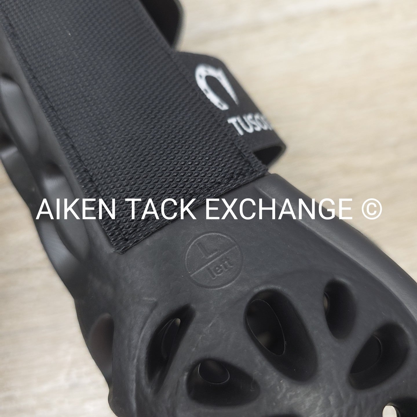 Gatusos Front Air Boots, Black, Size Large