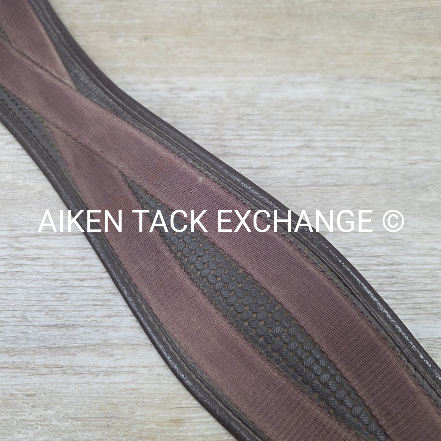 Ovation Chafeless Girth with Single End Elastic, Brown, 52"