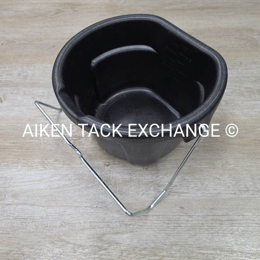 BRUTE 2 Gallon 3-in-1 Flat Back Bucket