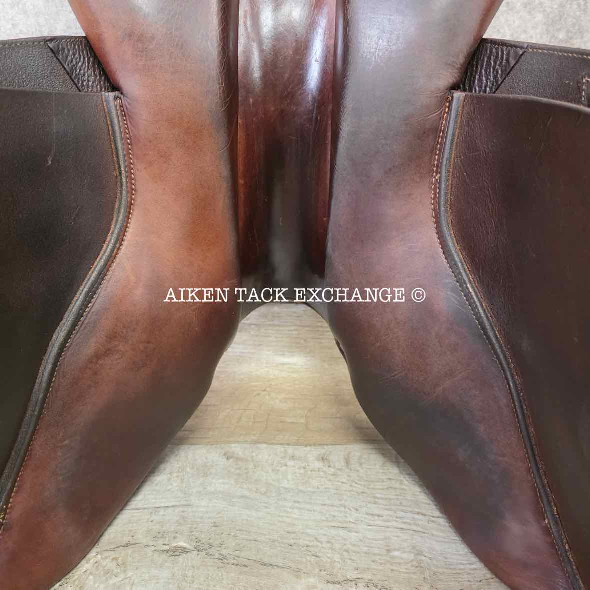 2010 CWD SE01 Close Contact Jump Saddle, 17" Seat, 3L Flap, Medium Wide Tree, Foam Panels