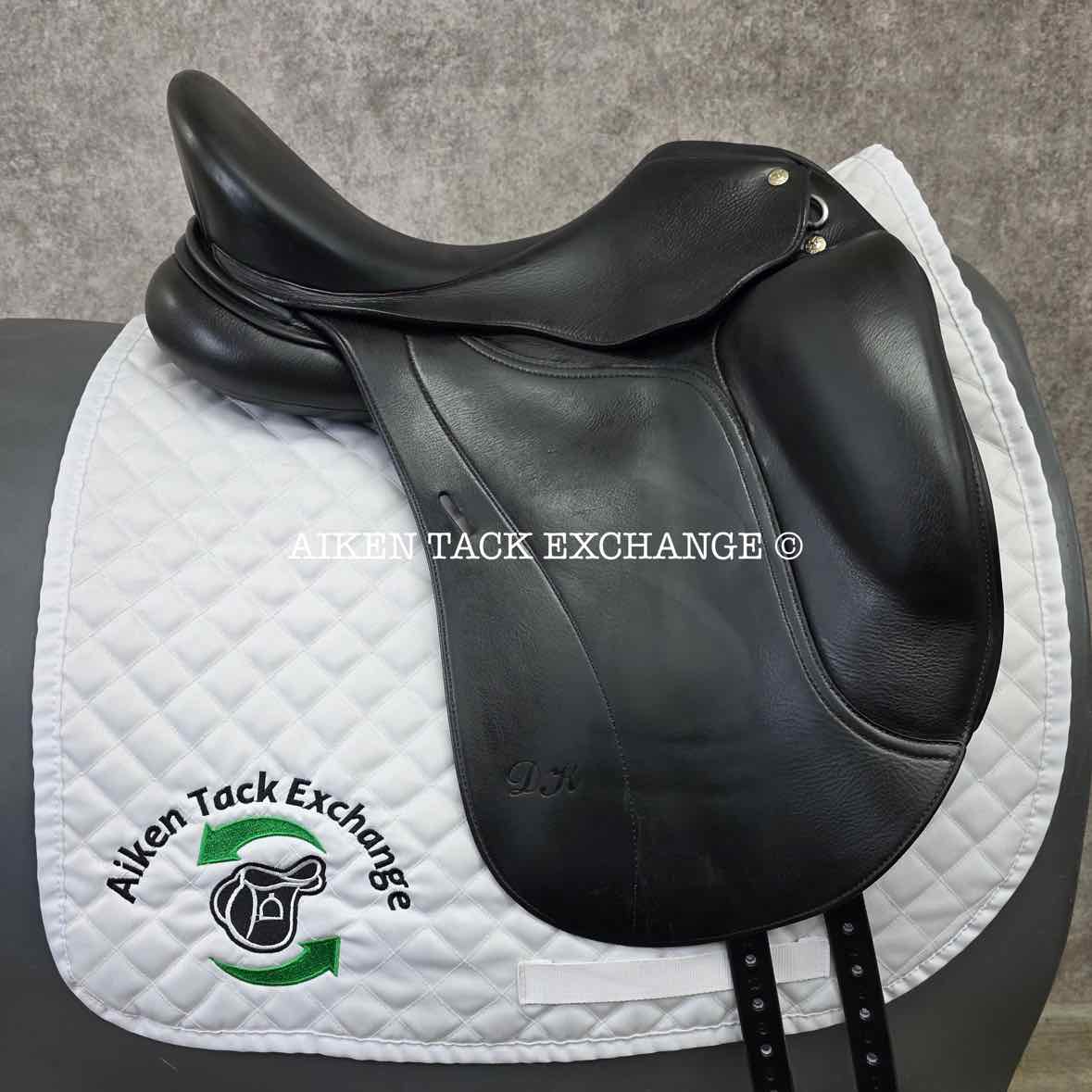 2006 DK Saddlery Freedom Monoflap Dressage Saddle, 17" Seat, M/MW Tree, Wool Flocked Panels