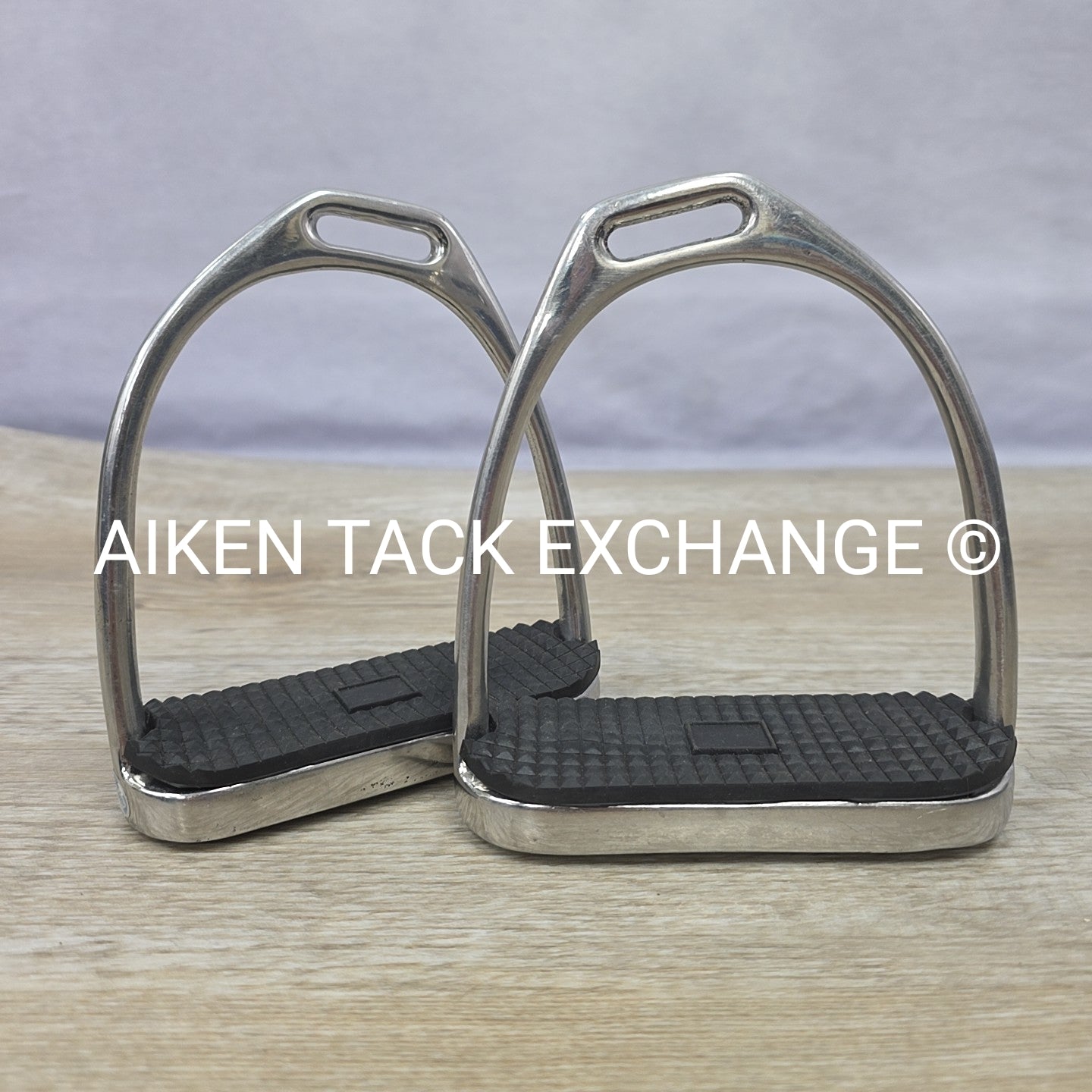Korsteel Offset Fillis Stirrup Irons, 4.75"
