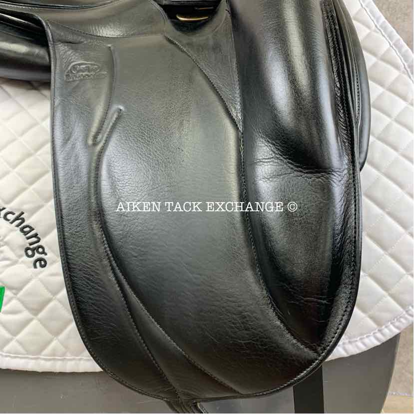 **SOLD** 2014 Devoucoux Mendia Makila Lab Monoflap Dressage Saddle, 18" Seat, 3 Flap, Medium Wide Tree, Foam D3D Panels