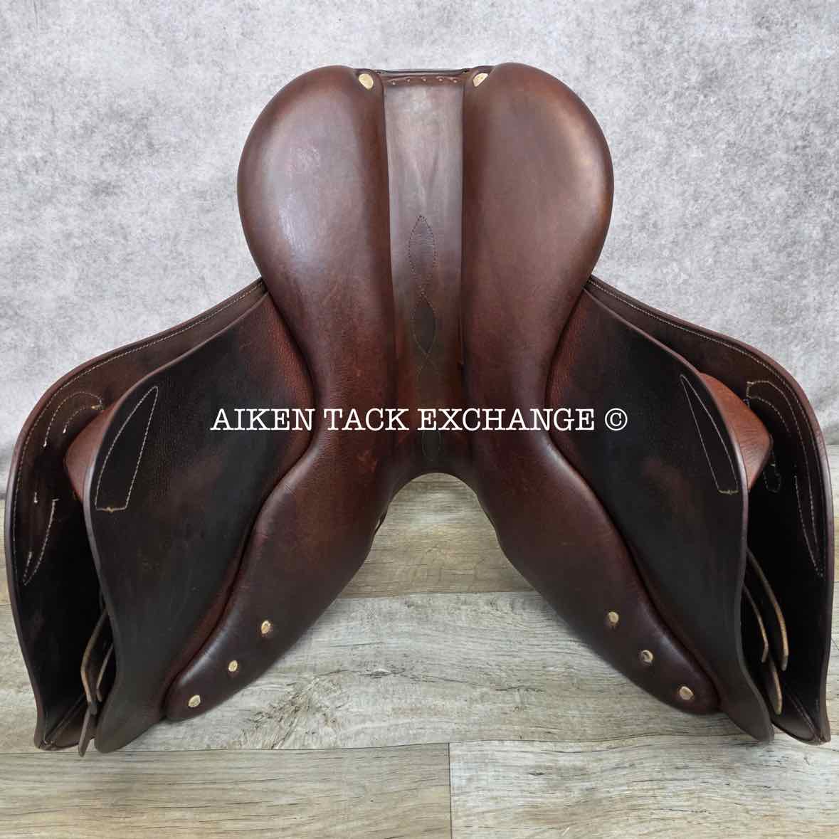 2012 Antares Comfort Close Contact Jump Saddle, 17" Seat, 2N Flap, Medium Wide Tree, Foam Panels