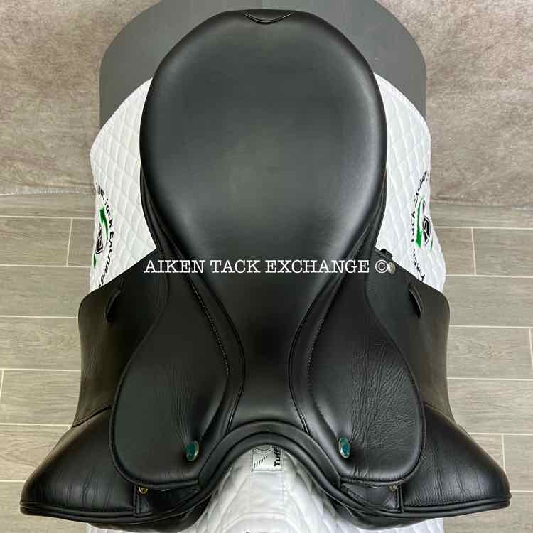 **On Trial** 2022 Prestige Lucky Idol Dressage Saddle, 16" Seat, Short Flap, 33 Tree - Medium, Wool Flocked Panels