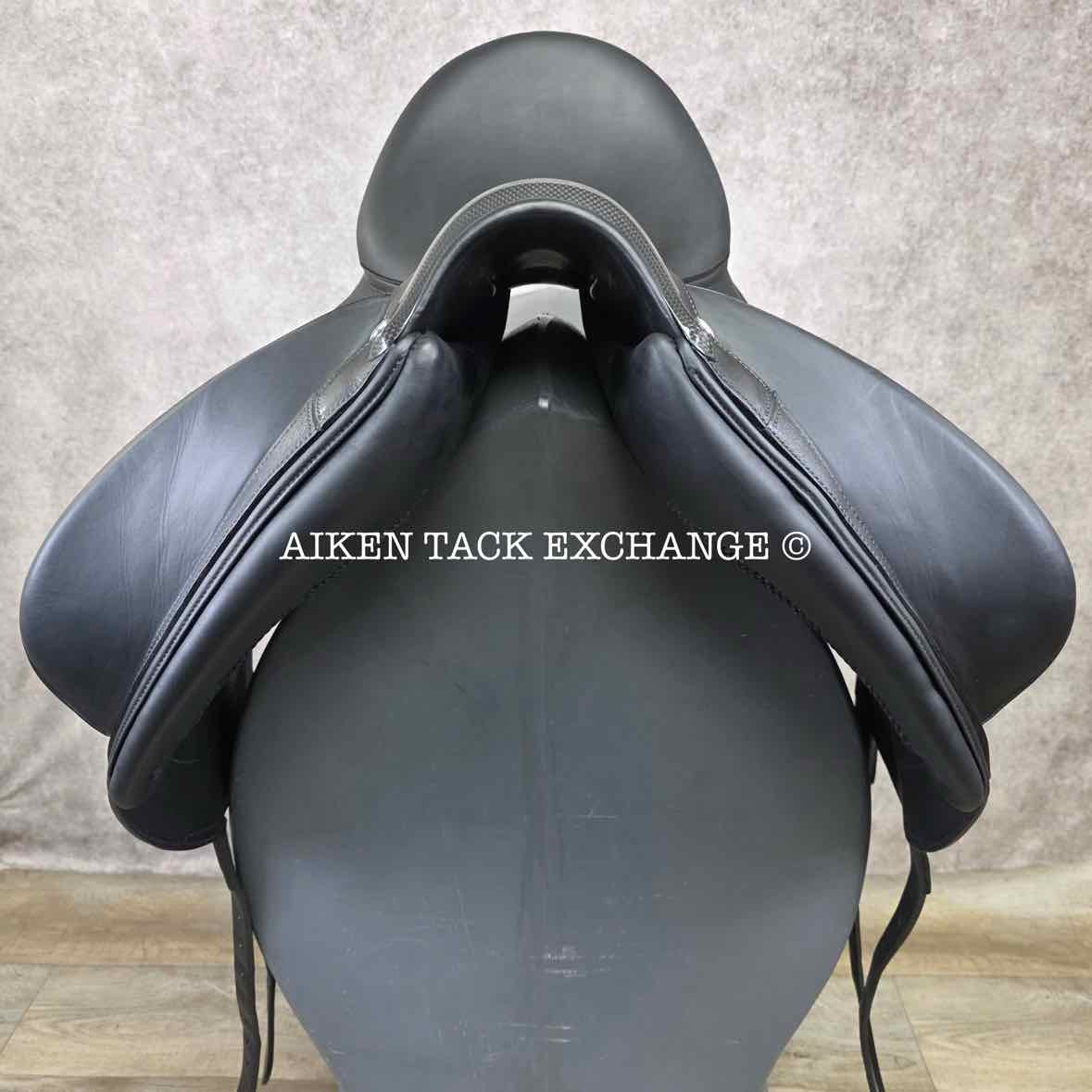 2020 Devoucoux Makila Harmonie Monoflap Dressage Saddle, 17" Seat, 1A Flap - Short, Dynamick Tree - Medium, D3D Panels, Full Buffalo Leather