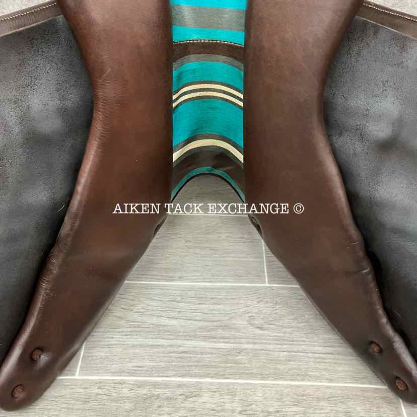 **SOLD** 2013 Voltaire Palm Beach Close Contact Jump Saddle, 17" Seat, 2A Flap, Medium Wide Tree, FIN Panels, Full Buffalo Leather