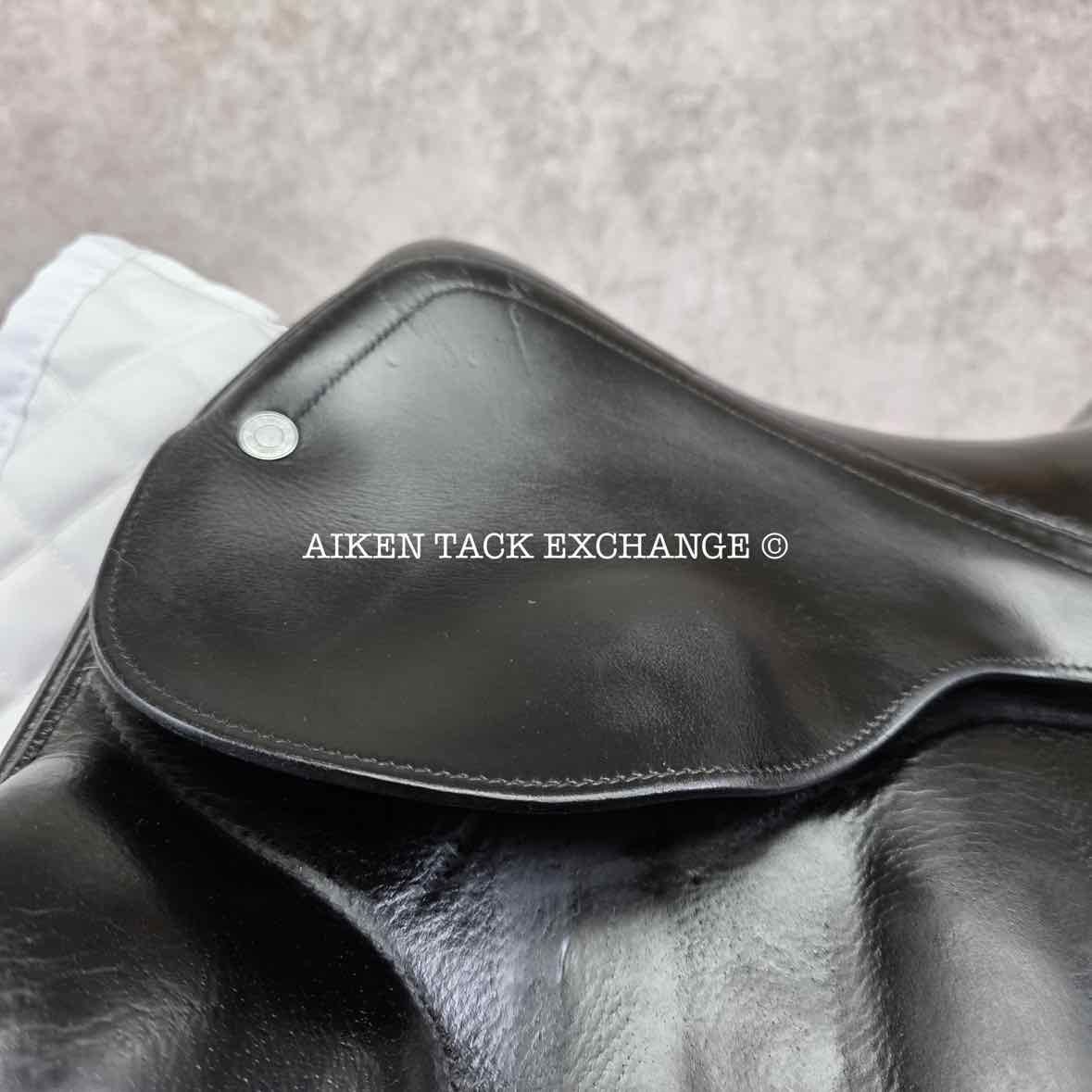 Hermes Corlandus Monoflap Dressage Saddle, 17.5" Seat, Medium Wide Tree, Foam Panels