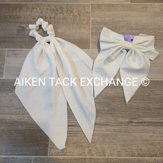 Claire's Hair Bundle - 1 Scrunchie, 1 Hair Clip