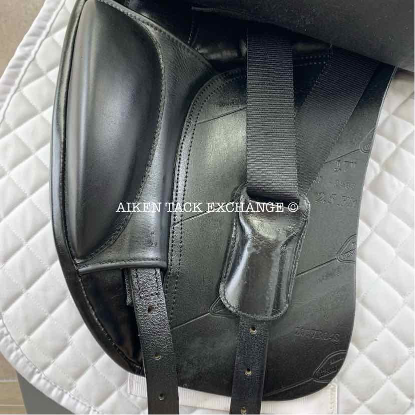 HDR Pro Buffalo Dressage Saddle, 17" Seat, Medium Wide Tree, Wool Flocked Panels