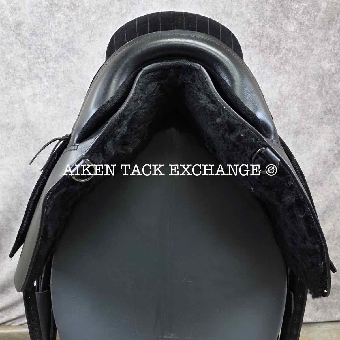 Barefoot Madrid Baroque Style Treeless Saddle, Size 2