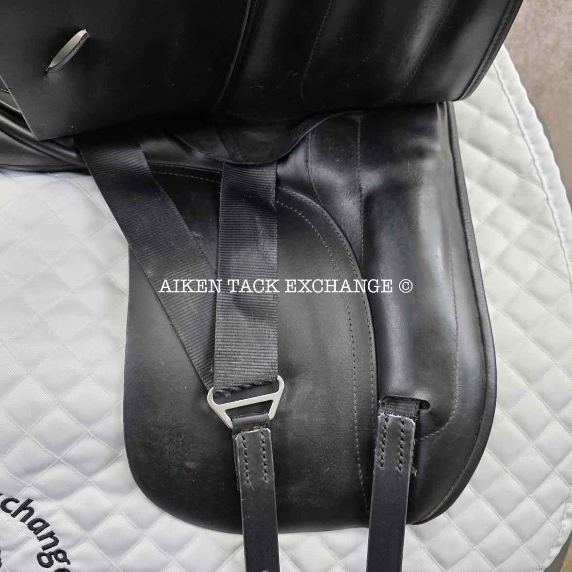 2009 Custom Saddlery Signature Wolfgang Solo Dressage Saddle, 17" Seat, Adjustable Tree, Wool Flocked Panels