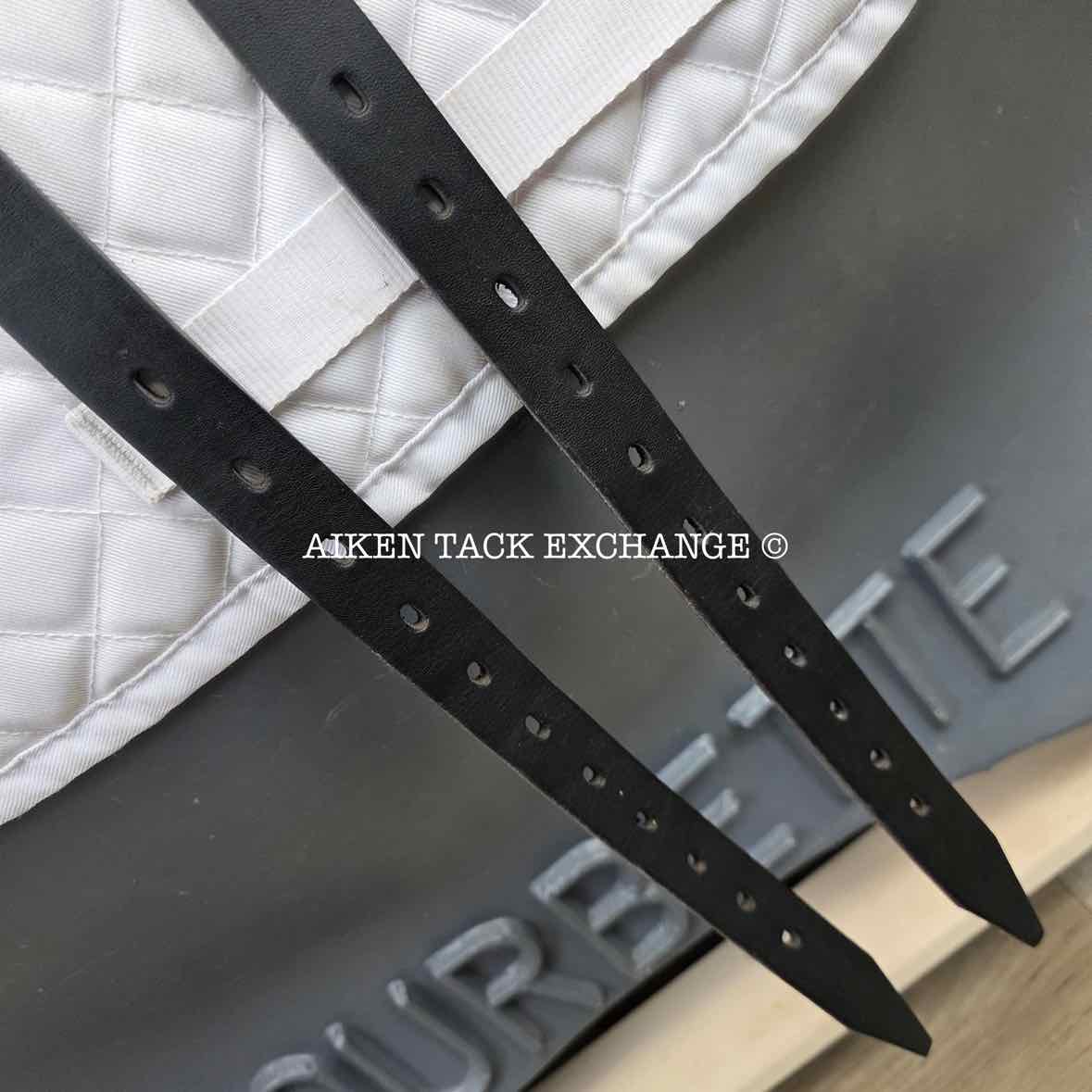 Performer Dressage Saddle, 17.5" Seat, Wide Tree, Wool Flocked Panels