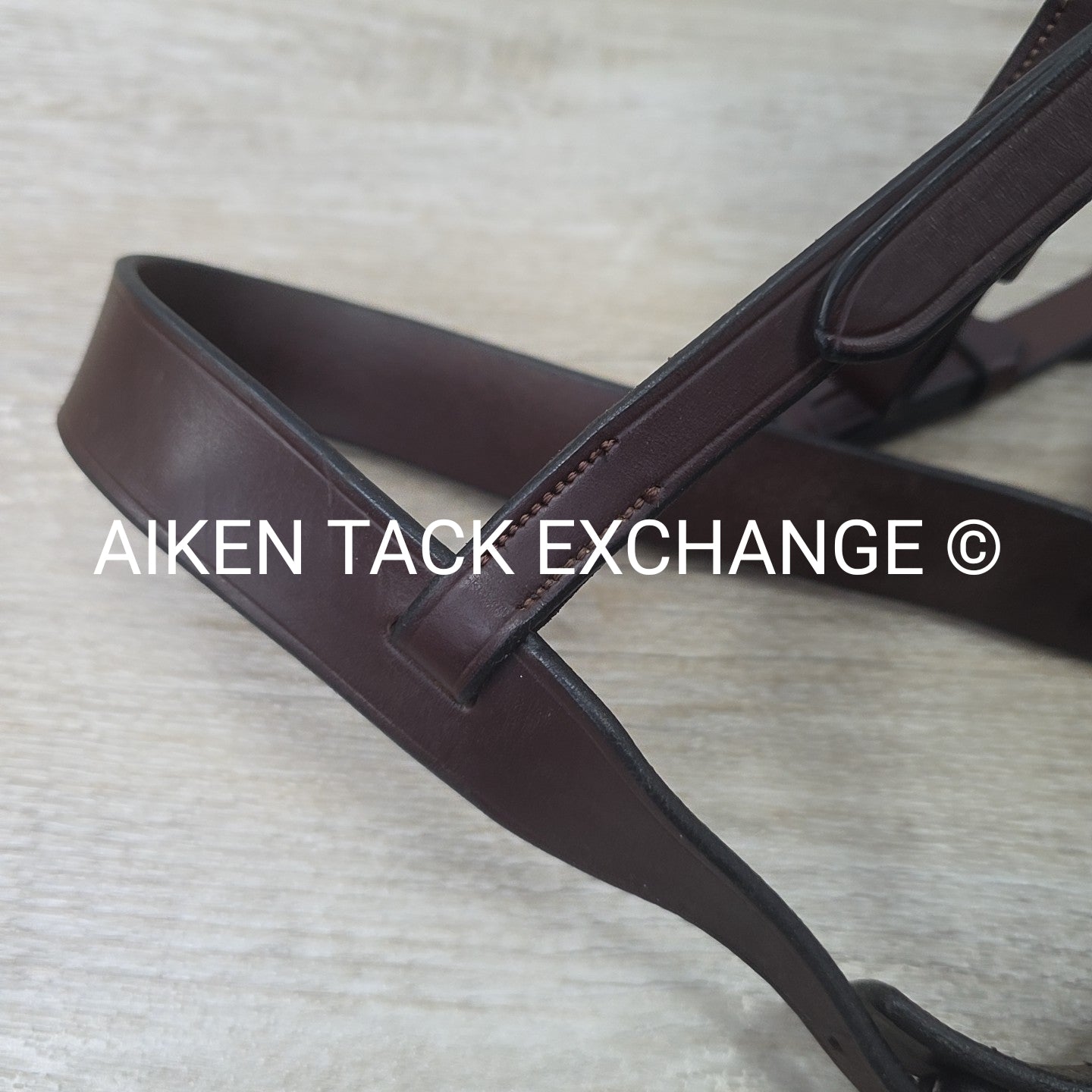 KL Select Foxwell Flat Hunt Bridle with Matching Laced Reins, Brown, Size Full