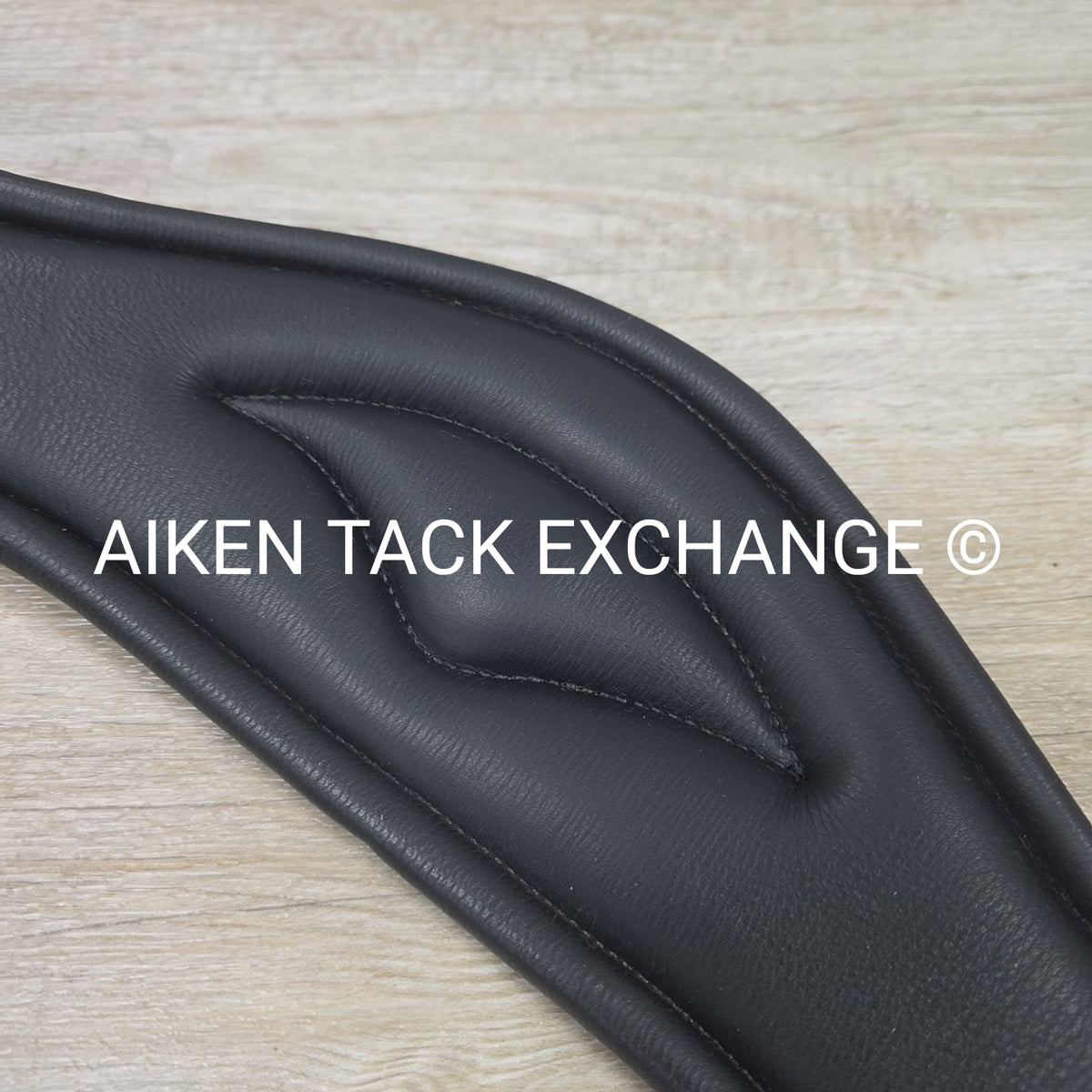 Total Saddle Fit Shoulder Relief Girth, Black, 24"