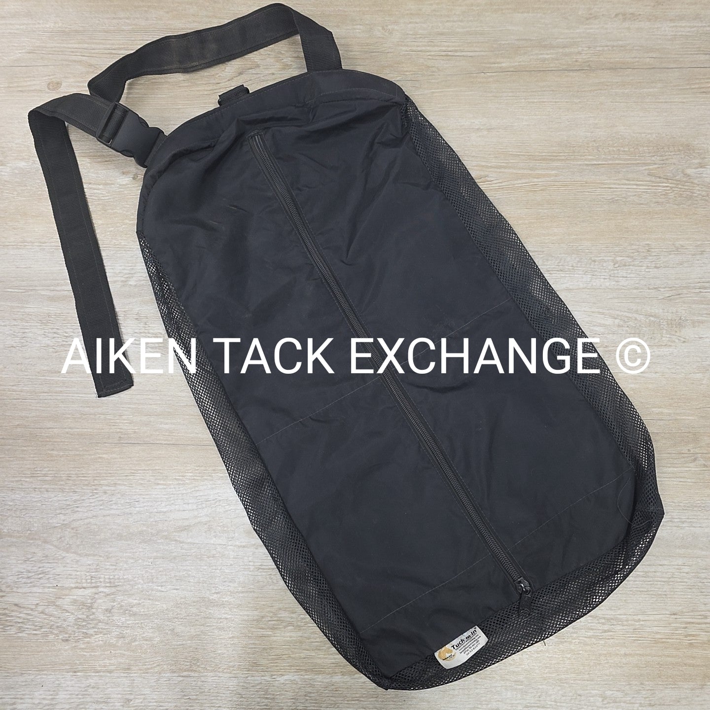Tuck-M-In Hanging Bridle Bag