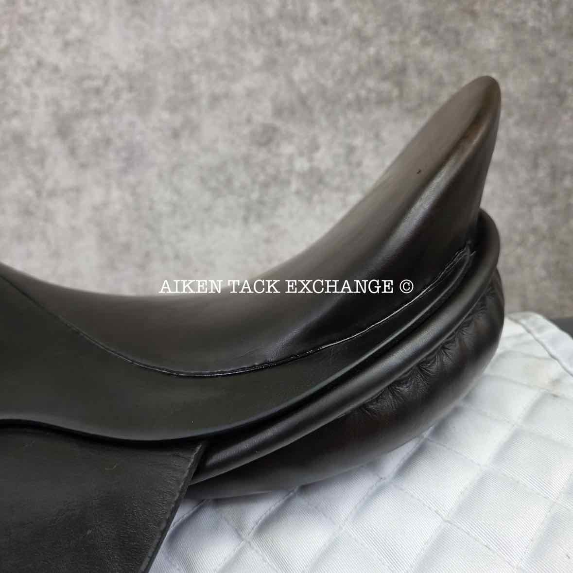 Legend Dressage Saddle, 17" Seat, M/MW Tree, Wool Flocked Panels