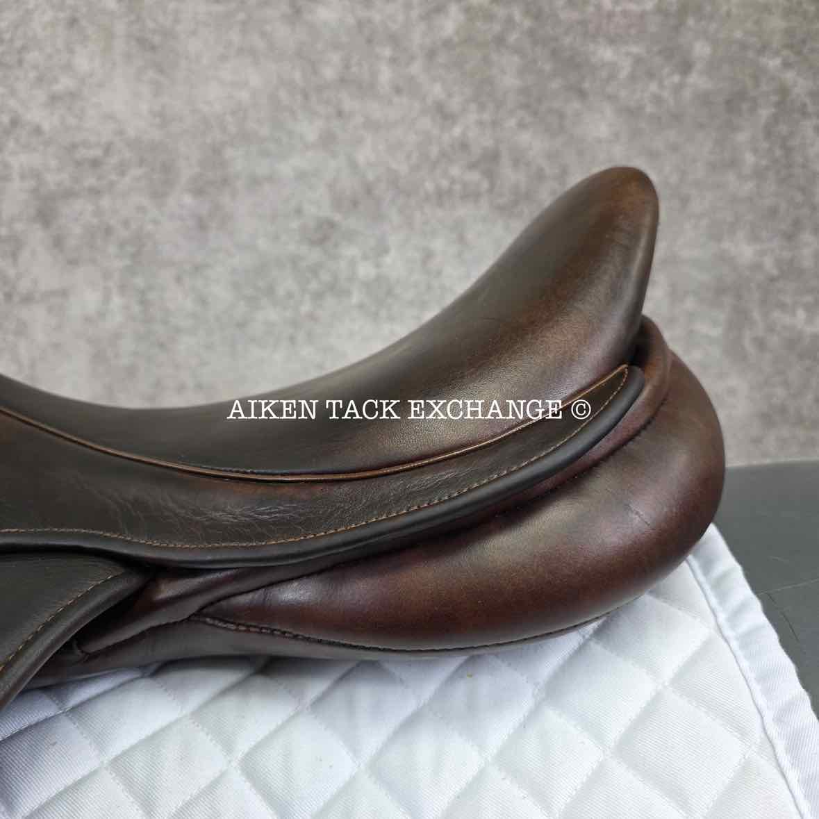 2012 Marcel Toulouse Marielle Monoflap Jump Saddle, 17.5" Seat, Genesis Adjustable Tree, Wool Flocked Panels