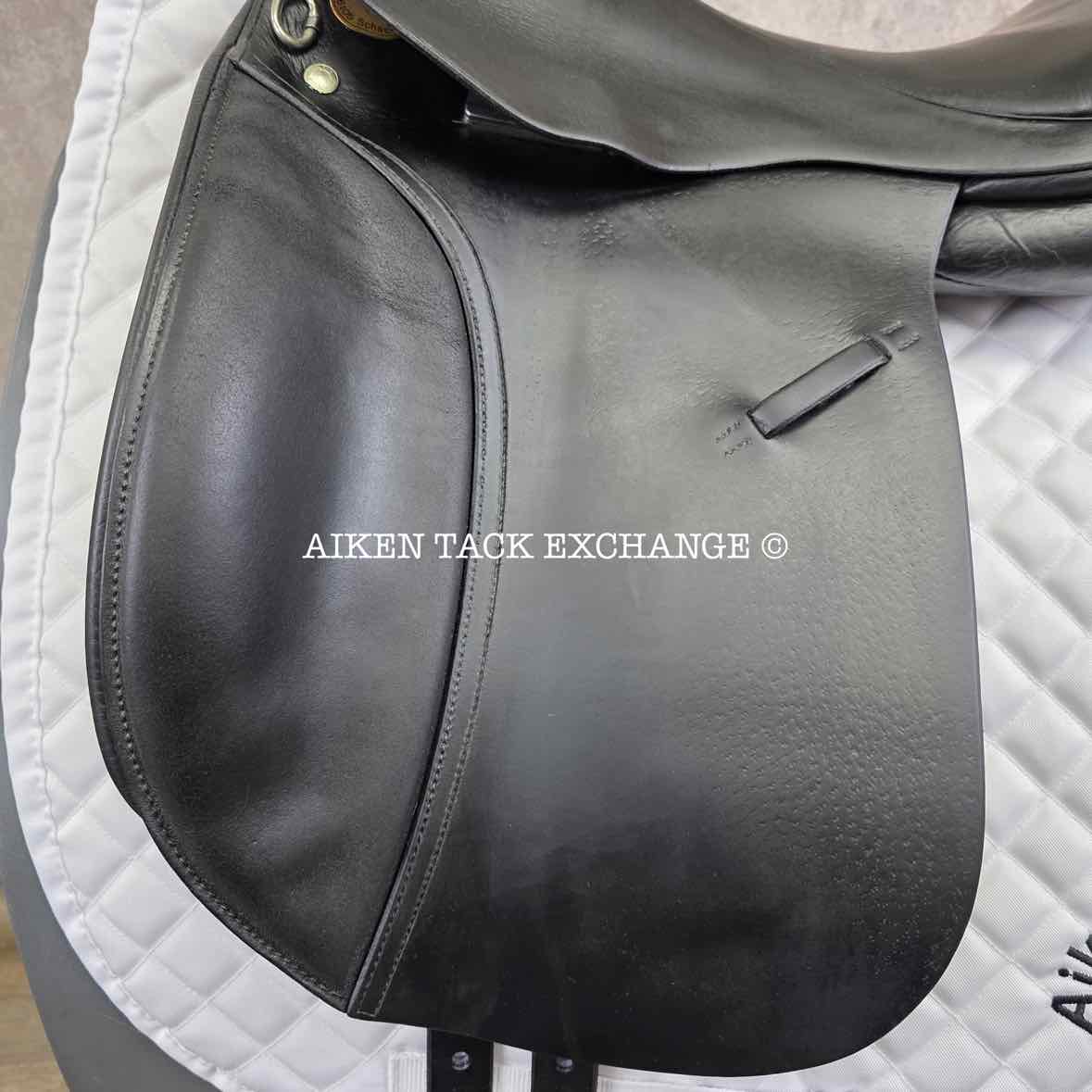 **SOLD** Roosli Pilatus Dressage Saddle, 17" Seat, Extra Short Flap, Medium Narrow Tree, Wool Flocked Panels