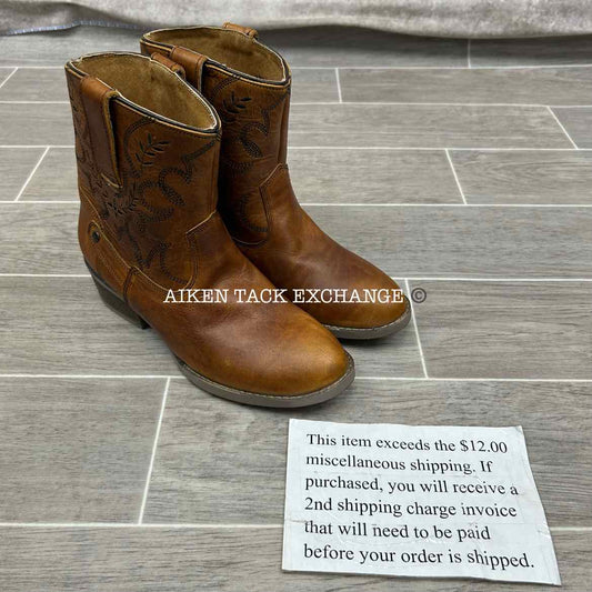 Sterling River Caramel R-Toe Booties w/ Black Embroidery, Women's 9.5