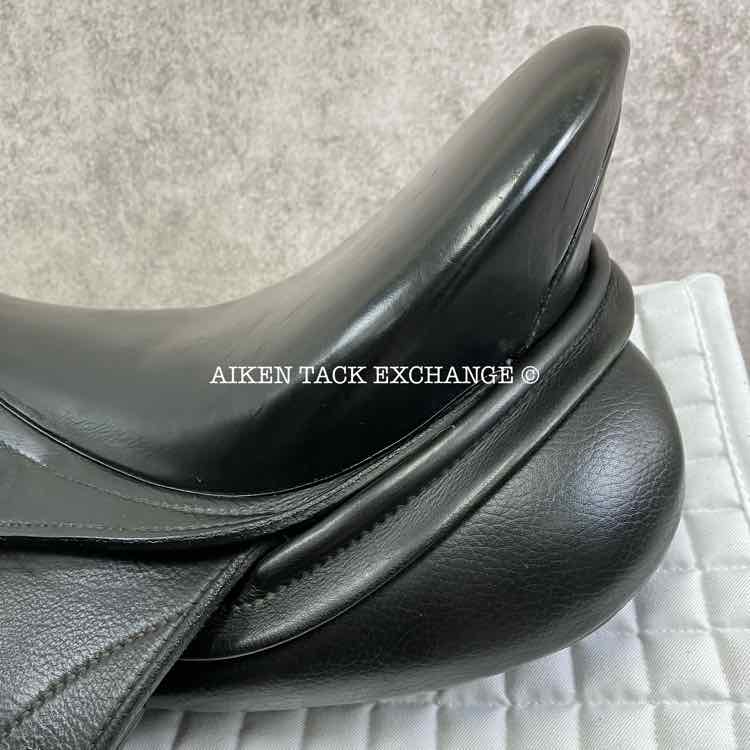 2007 Schleese Infinity Dressage Saddle, 18.5" Seat, Adjustable AdapTree, Wool Flocked Panels