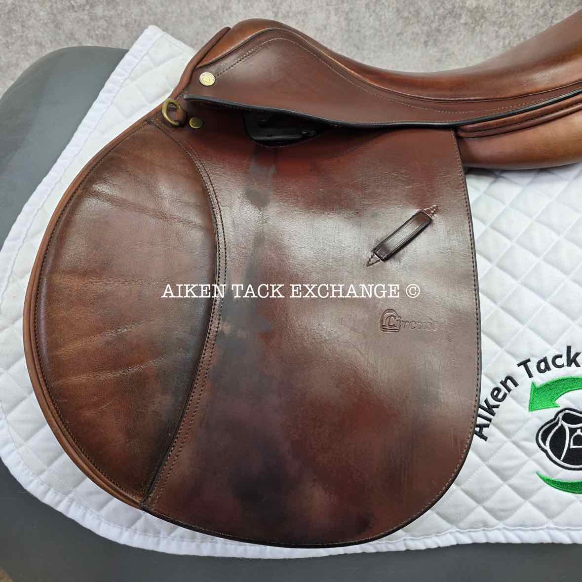 2007 Circuit by Dover Saddlery Close Contact Jump Saddle, 18" Seat, Medium Wide Tree, Foam Panels