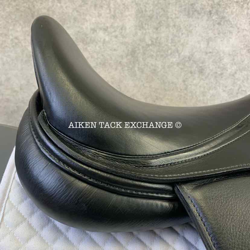 **SOLD** 2018 Kentaur Ithaka AP Monoflap Dressage Saddle, 17.5" Seat, Medium Wide Tree, Wool Flocked Panels