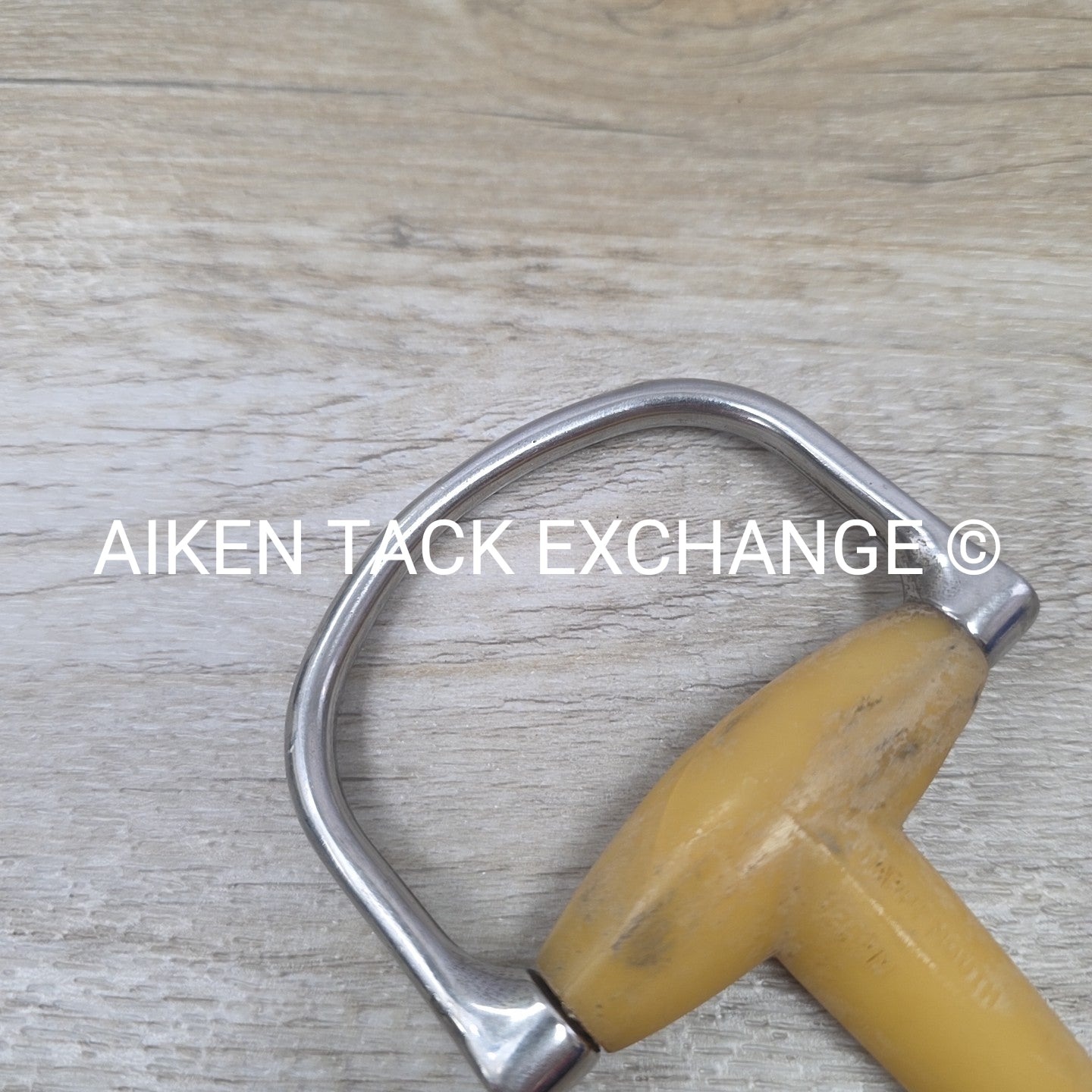 Happy Mouth Single Joint D Ring Bit 5" (Has Chew Marks)