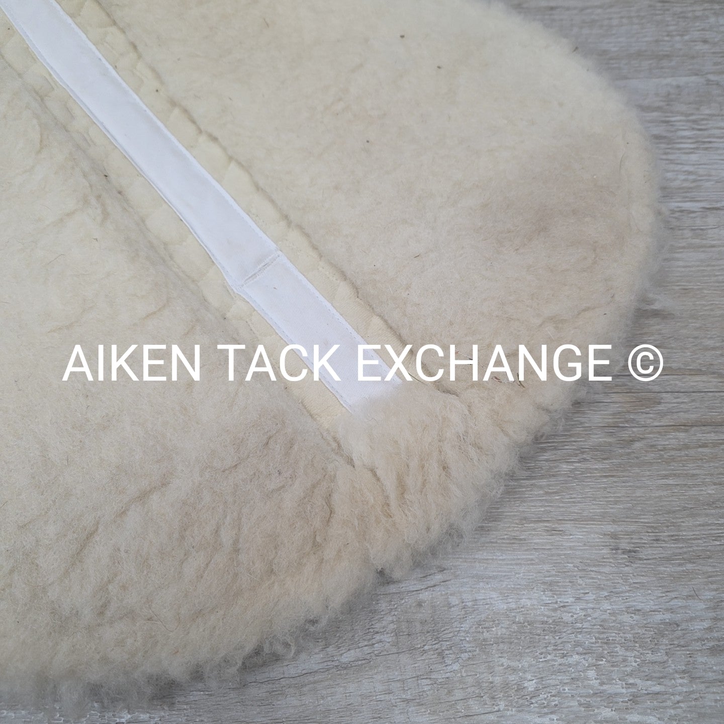 Mattes Gold Correction Sheepskin Half Pad, VS, Size Large