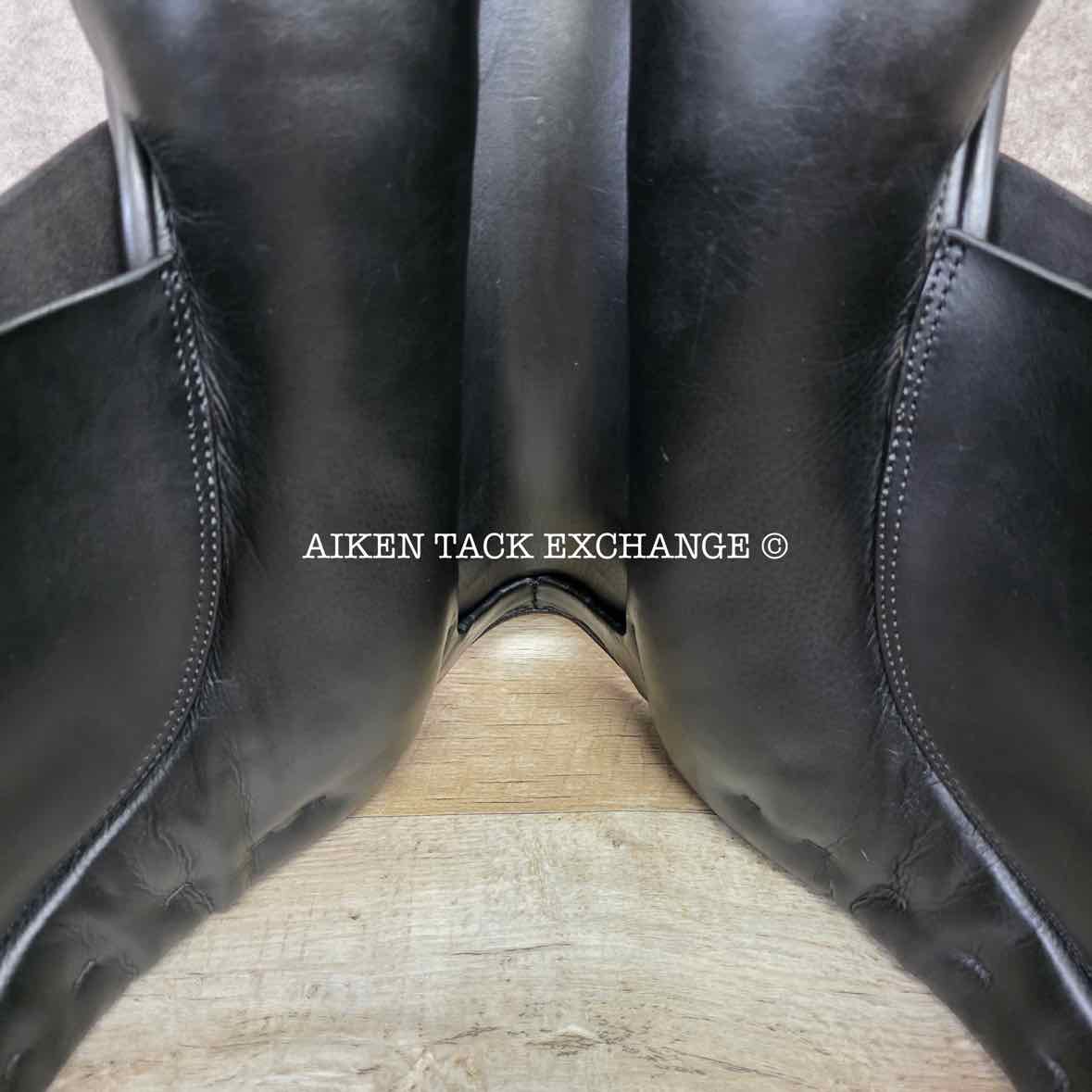 2003 Stubben Maestoso Dressage Saddle, 17" Seat, 32cm Tree - Extra Wide, Wool Flocked Panels