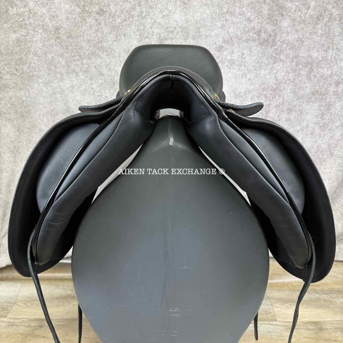 2023 Hulsebos WB3 Dressage Saddle, 17.5" Seat, Medium Wide Tree, Wool Flocked Panels