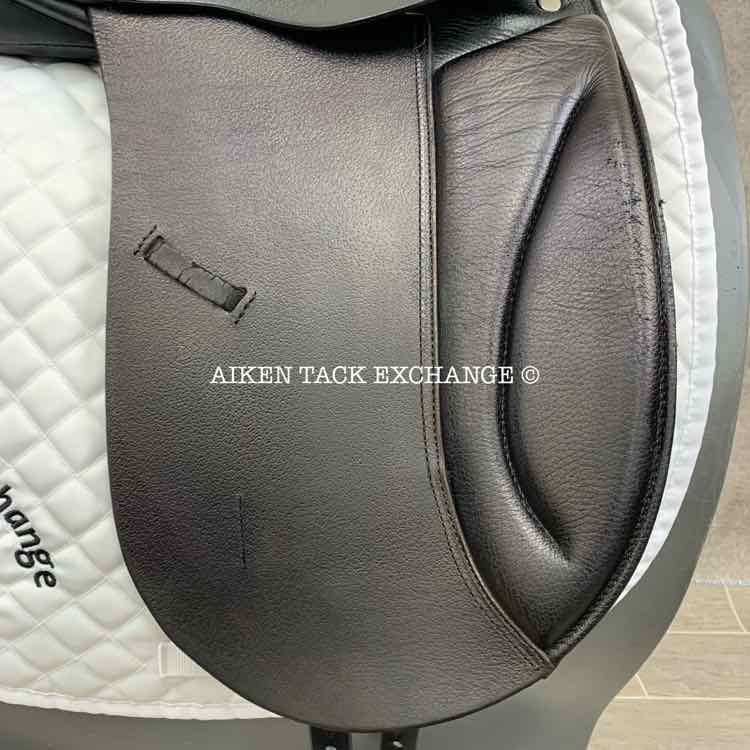 Jorge Canaves by Thornhill Vienna II Dressage Saddle, 18" Seat, 32 Tree - Medium, Wool Flocked Panels