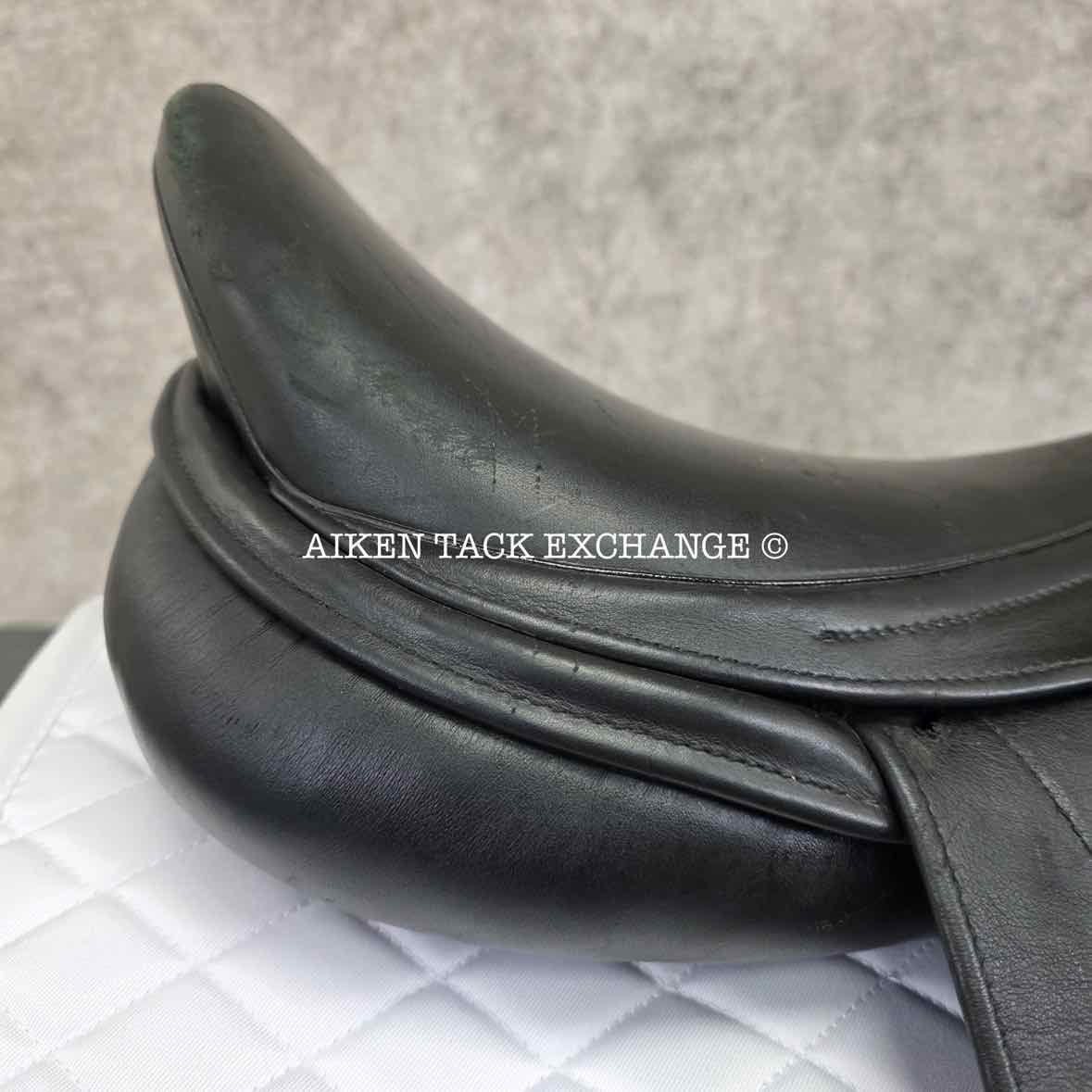 **SOLD** Warendorf Monoflap Dressage Saddle, 18" Seat, Short Flap, Medium Tree, Wool