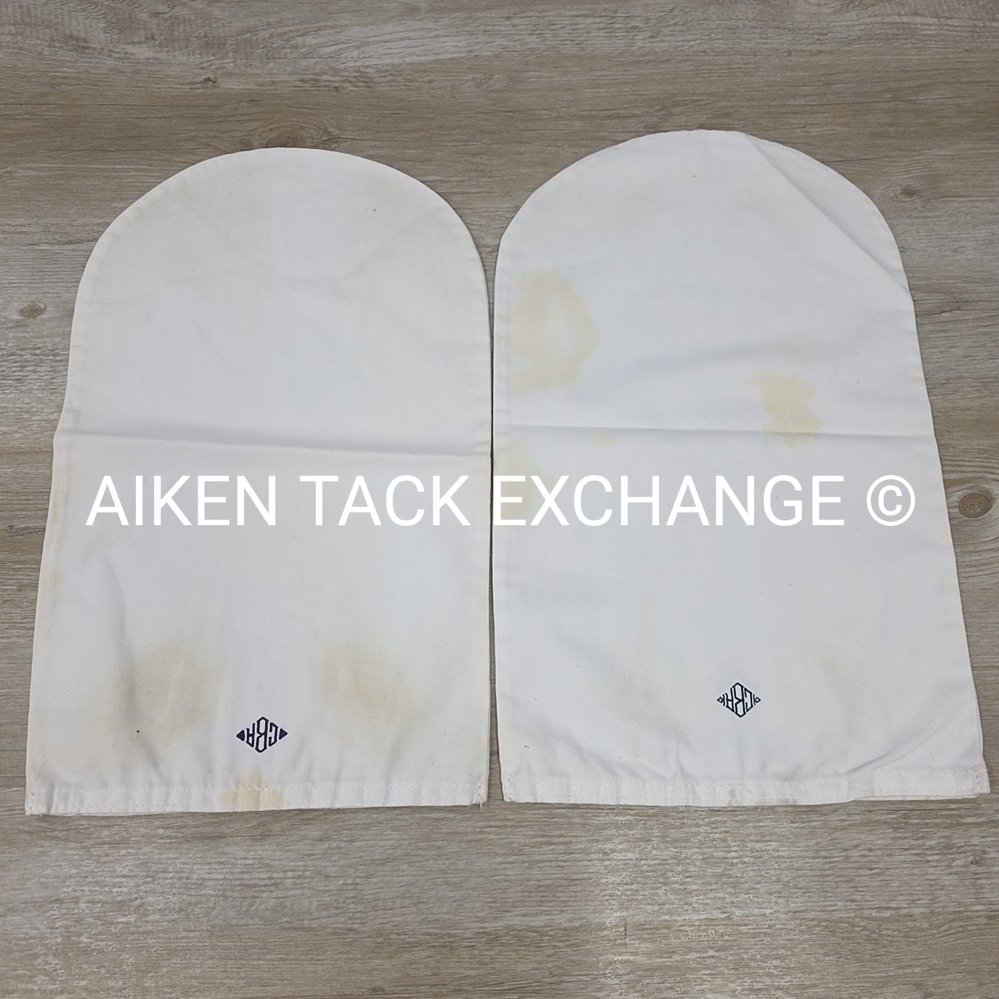 BARGAIN BUNDLE: EquiGel Half Pad with 6 Extra Covers & 1 Toklat Fleece Cover
