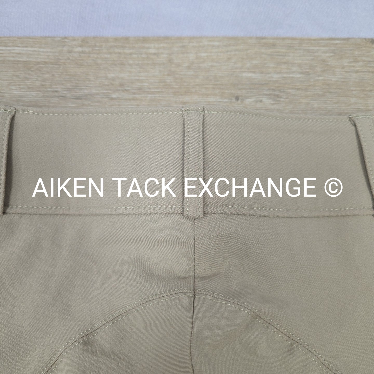 Tailored Sportsman Trophy Hunter Knee Patch Breeches, Size 28 L