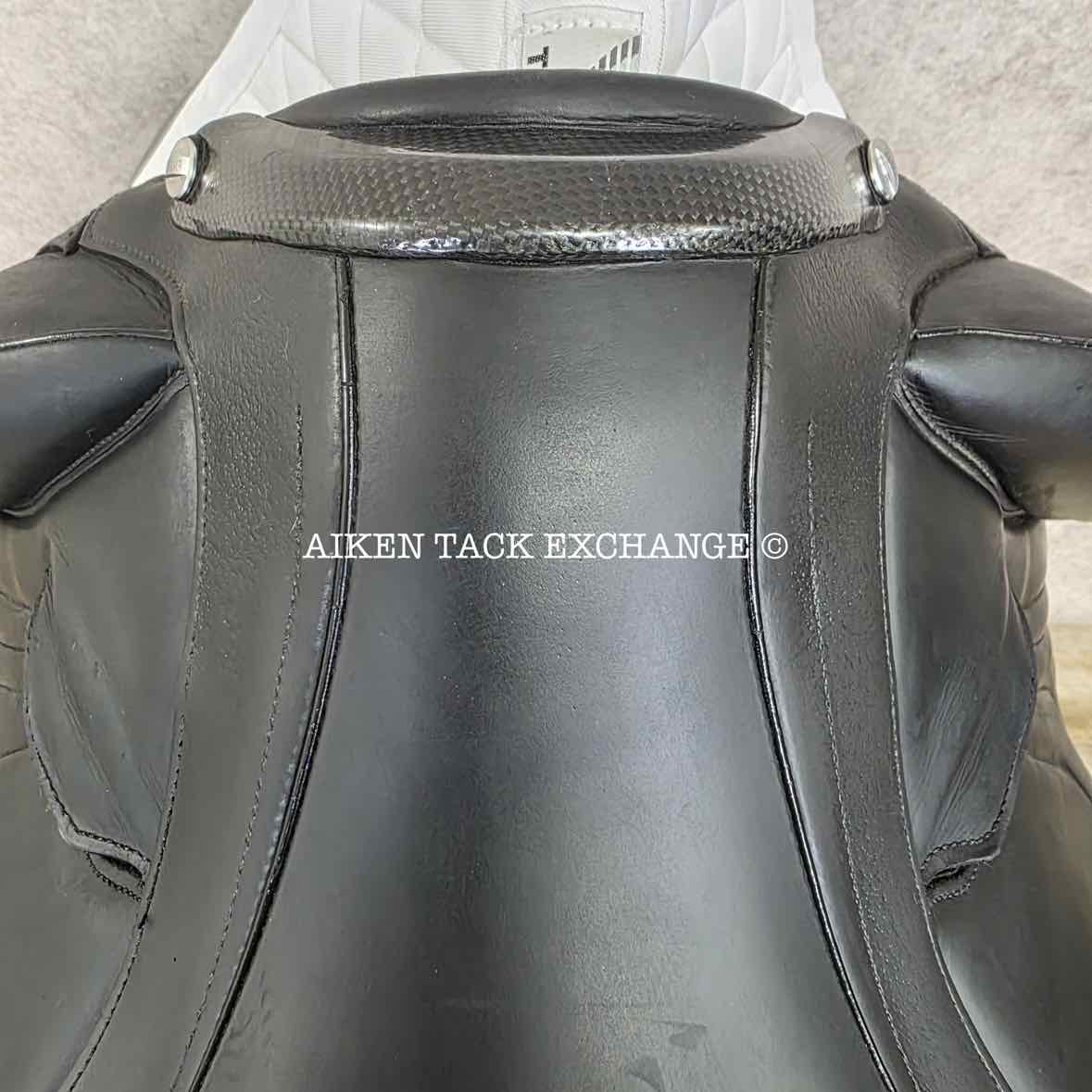 2018 Devoucoux Makila Harmonie Monoflap Dressage Saddle, 17.5" Seat - 002, 1A Flap - Short, Dynamick Tree - Medium, D3D Panels, Full Buffalo Leather