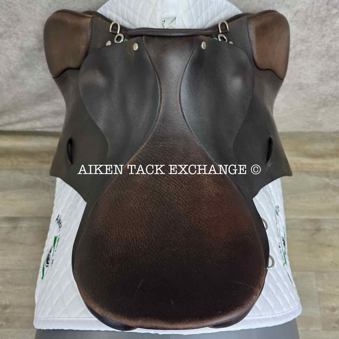 Ainsley Chester Jump Saddle, 17" Seat, Forward Flap, Medium Tree, Wool Flocked Panels