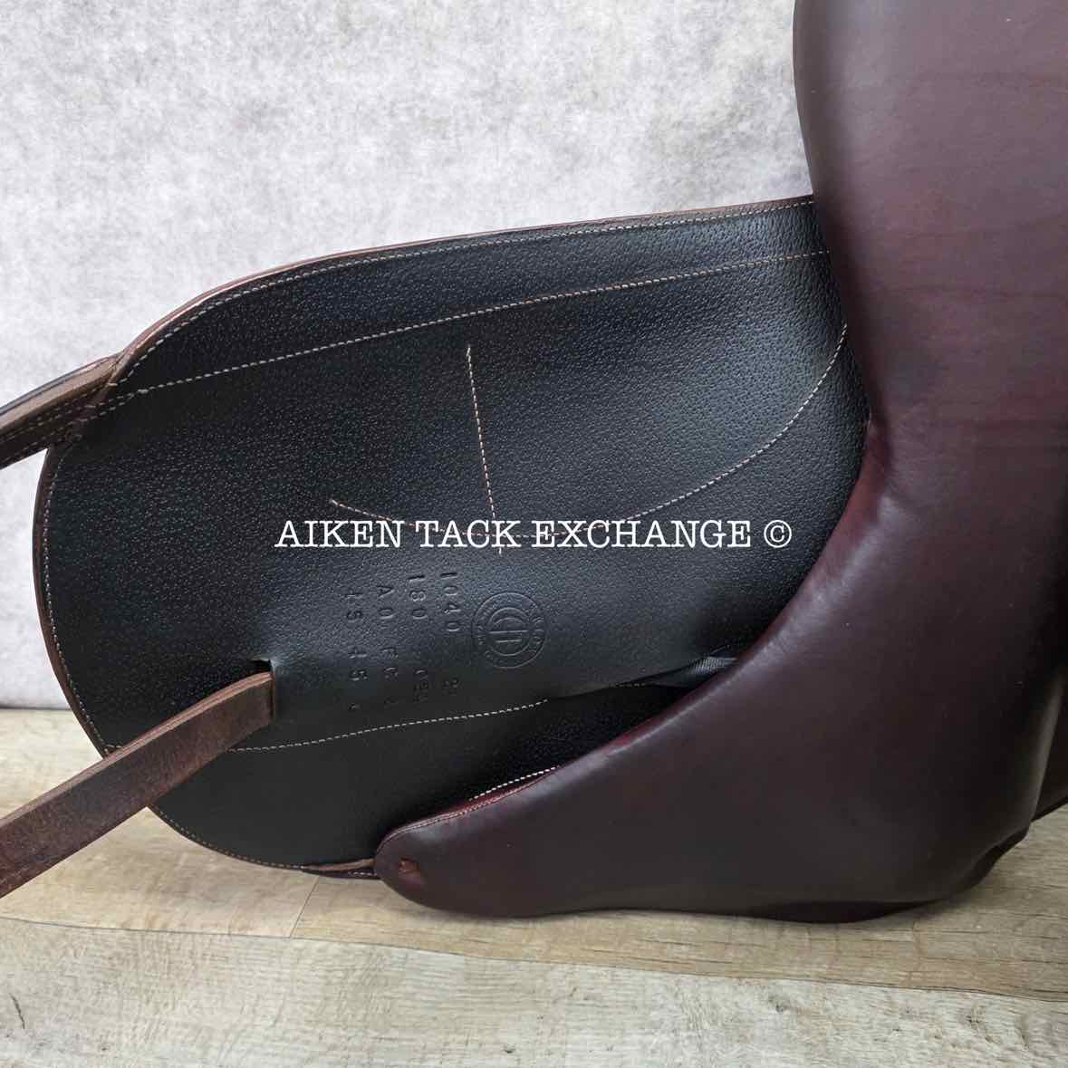 2022 Arion Monoflap Dressage Saddle, 18" Seat, 2A Flap, MW/W Tree, Foam Panels, Full Buffalo Leather