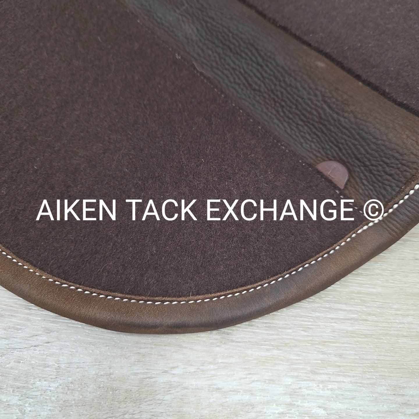 Voltaire Leather & Felt Half Pad, Size Large