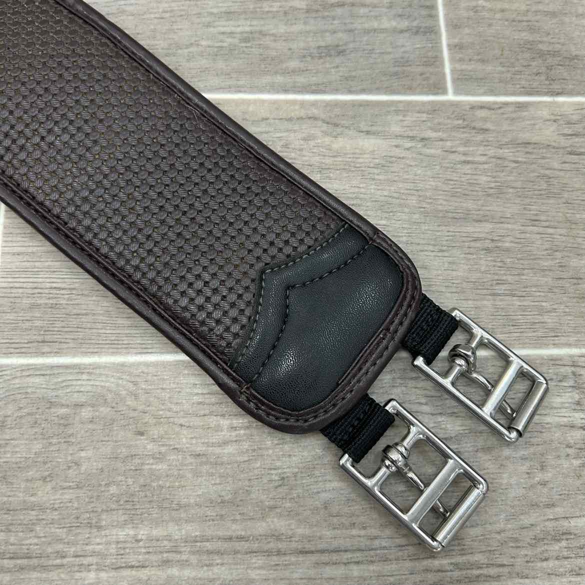 Wintec Chafeless Girth, Brown, 56"