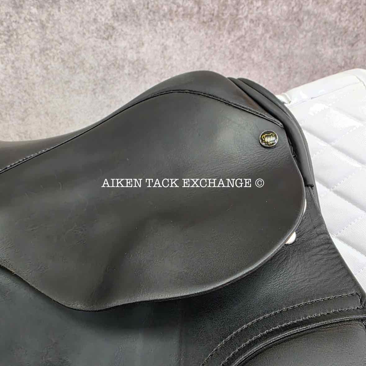1998 County WB 2000 Dressage Saddle, 18" Seat, Medium Tree, Wool Flocked Panels