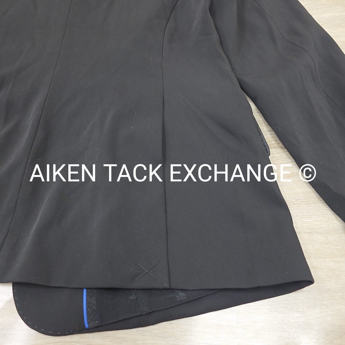 Tredstep Symphony Classic Show Coat, Size 6