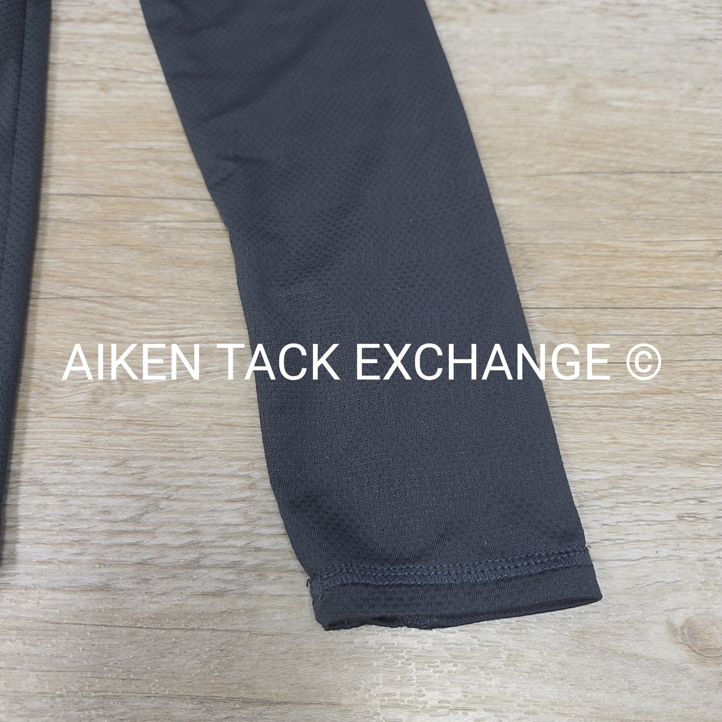 Danskin Now Long Sleeve Top, Size Medium