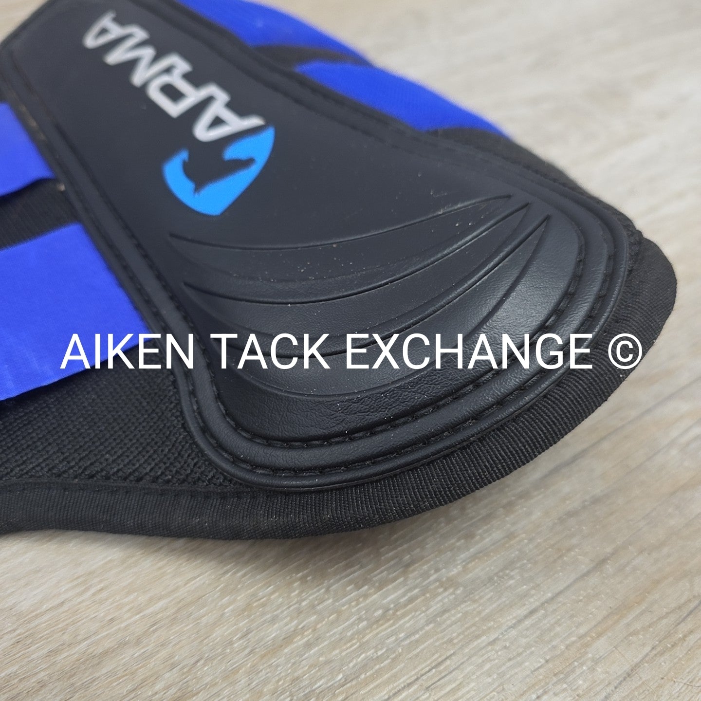 Shires Arma Air Motion Brushing Boots, Size Cob