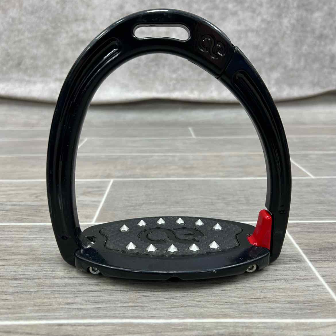 American Equus Elite Escape Safety Stirrup 4.75"