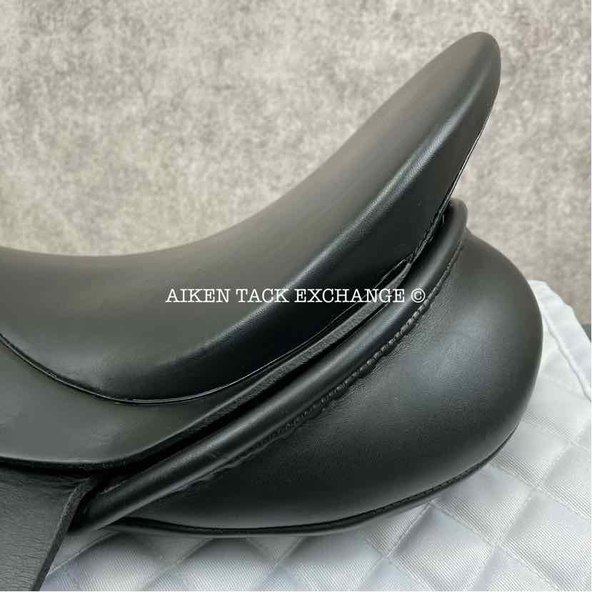 Windsor Elite Dressage Saddle, 17" Seat, Medium Tree, Wool Flocked Panels