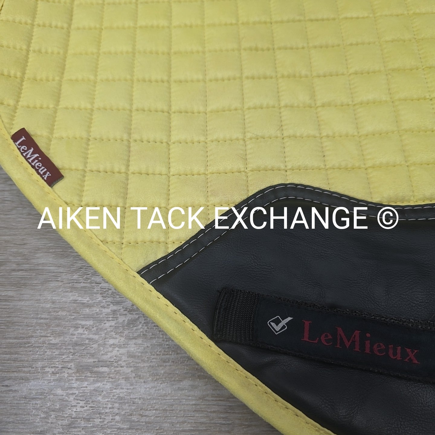 LeMieux Close Contact Square Saddle Pad, Large