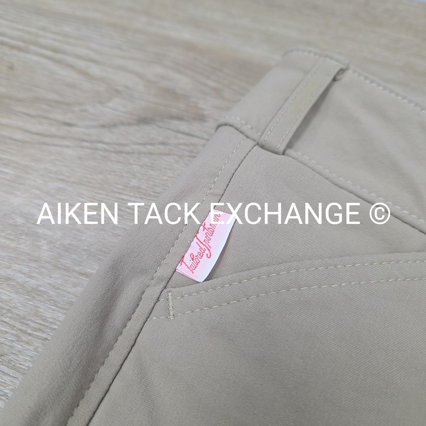 Tailored Sportsman Trophy Hunter Knee Patch Breeches, Size 28